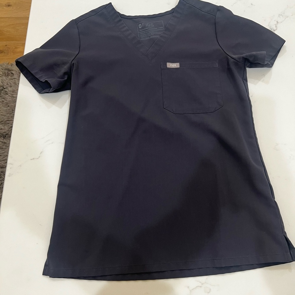 Figs Scrub Top